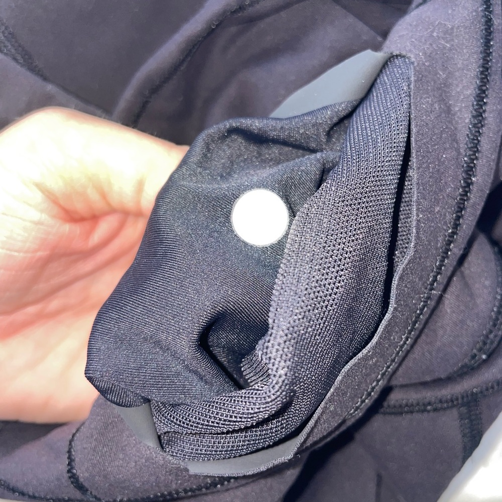 Lulu size 4 cropped align leggings